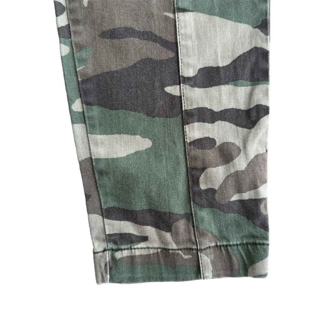 J. Crew 9” Cargo Toothpick Women’s Jeans Camouflage size 26 Green High Rise Camo - Picture 5 of 10